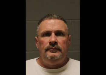 Serial swindler charged with defrauding a dozen businesses of over $230,000 – Law Officer
